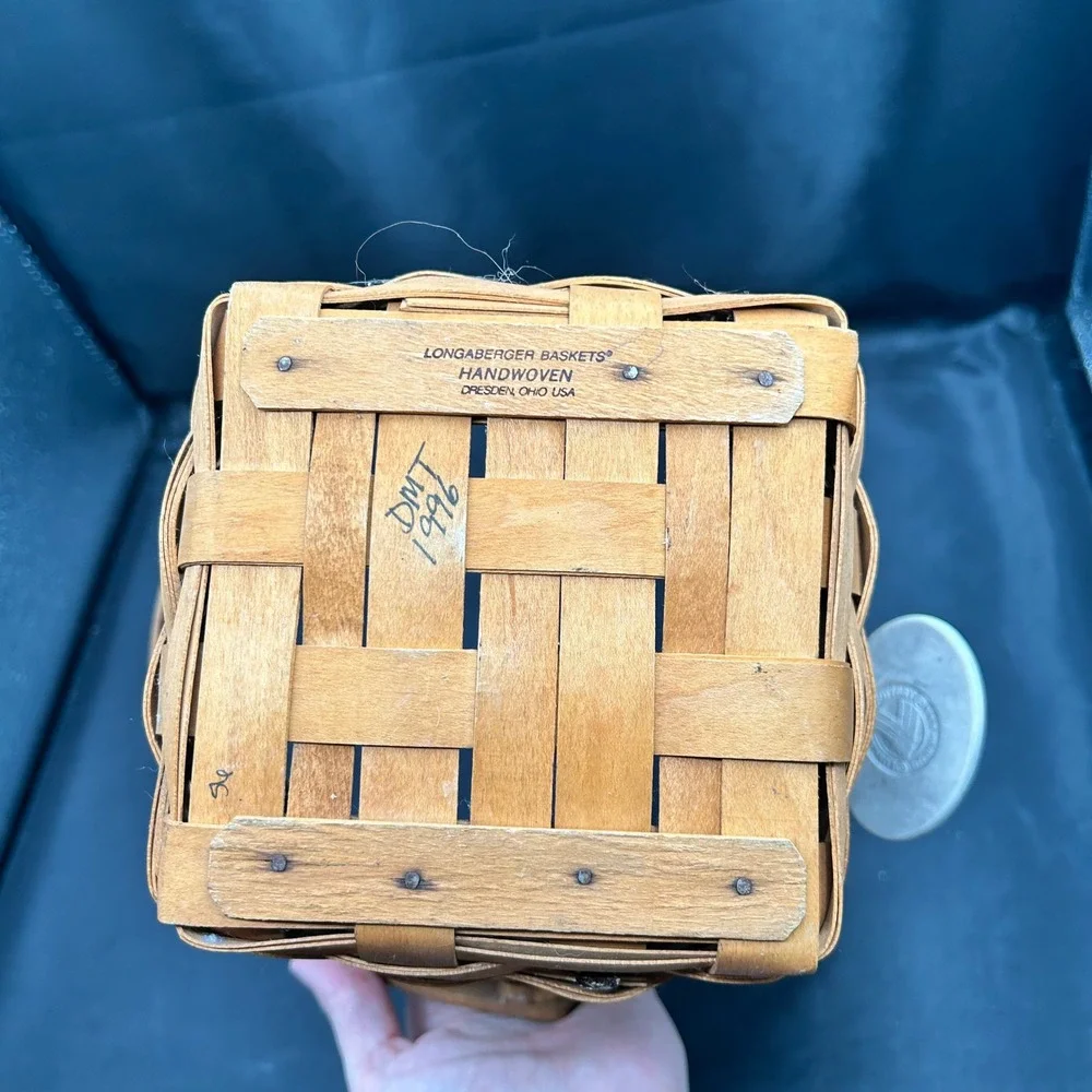 Vintage 1996 Longaberger Handwoven Basket Maple Leaf‎ Dresden Ohio USA Decor